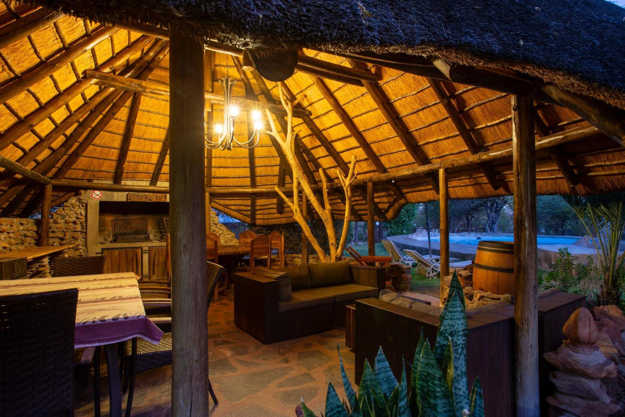 Ijaba Lodge At Buschfeld Park Outjo Exterior photo